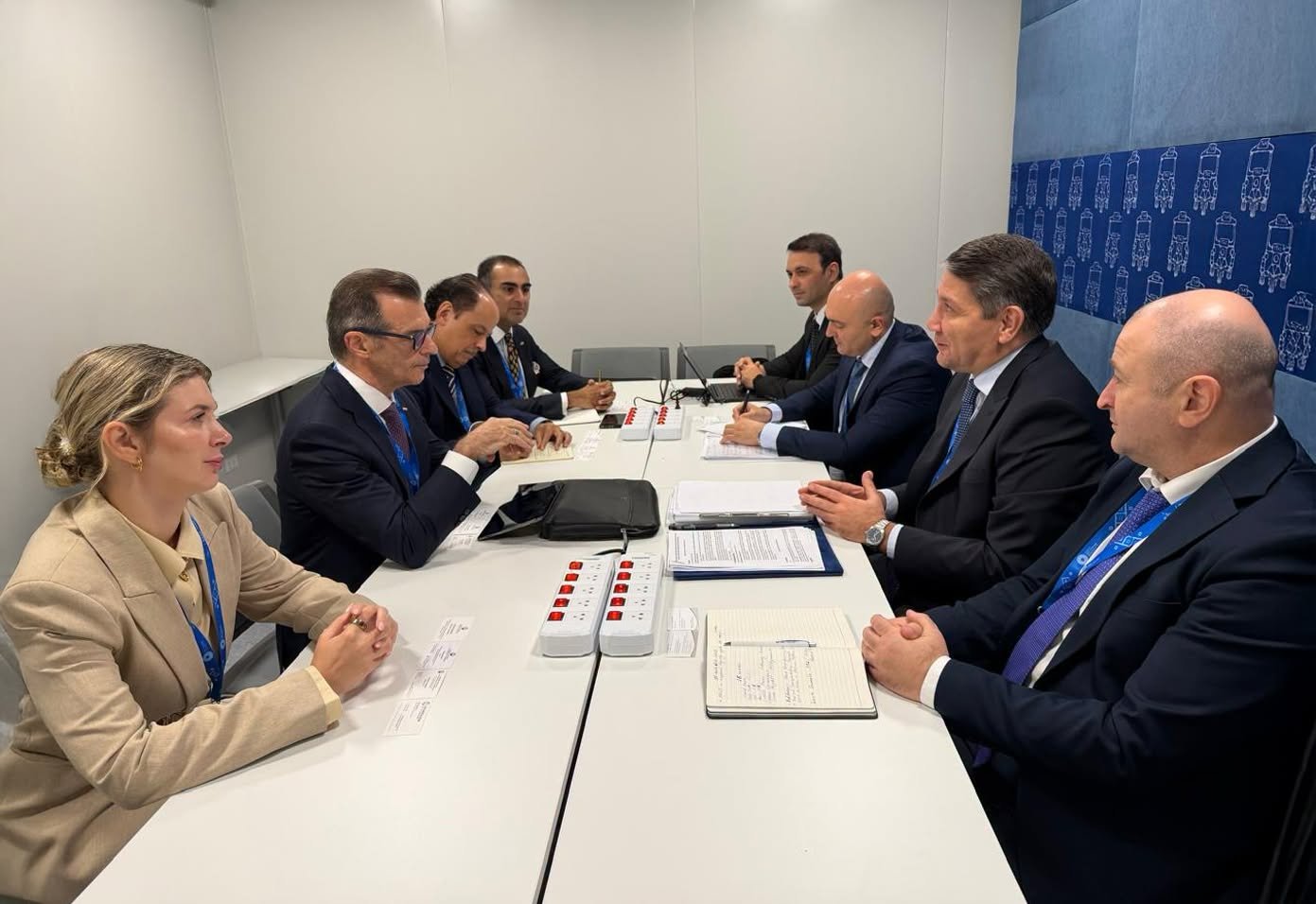 Karimov discusses fiscal reforms with IMF, ADB in Bangkok