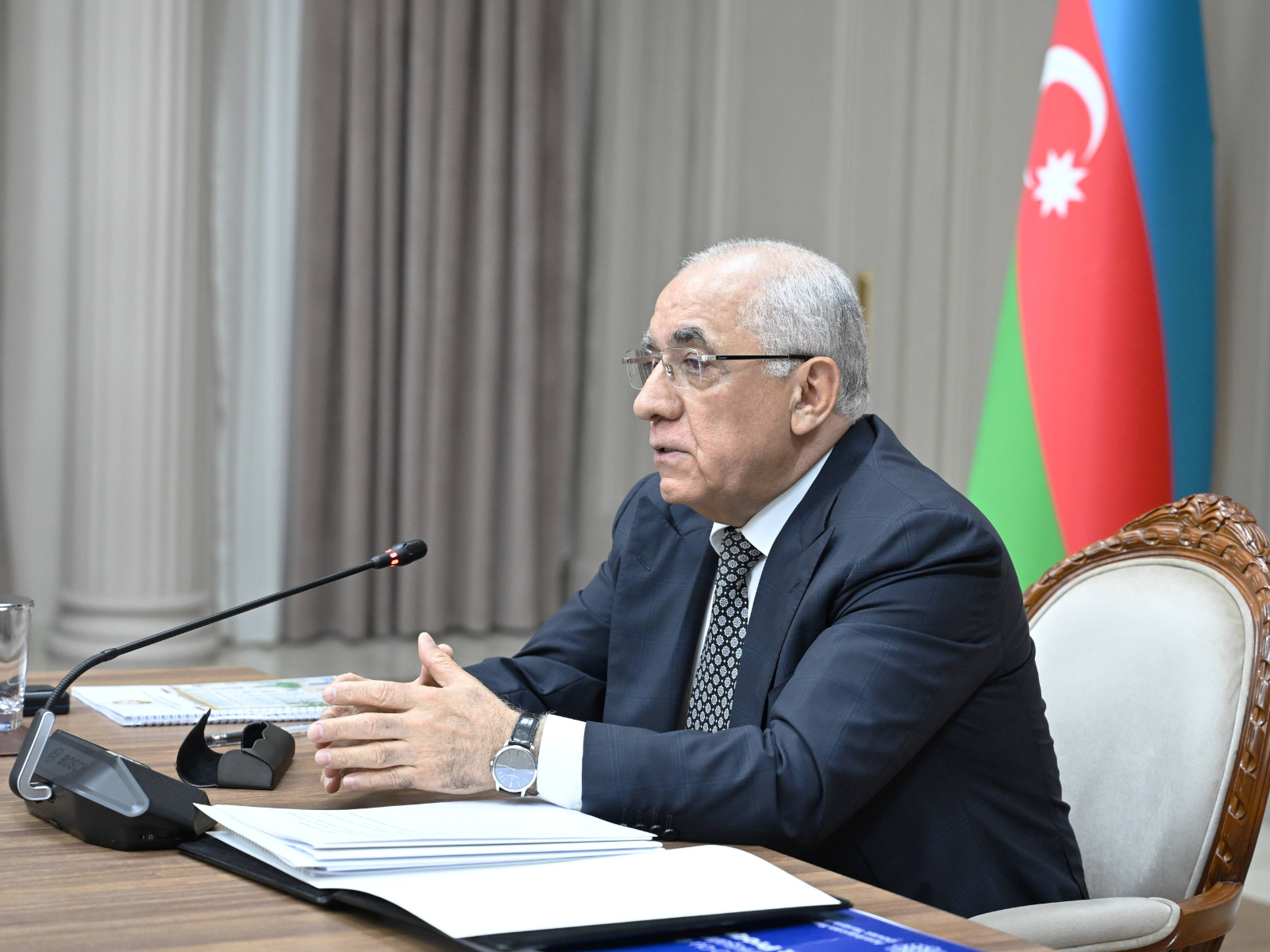 PM eases document rules for contract military service applicants